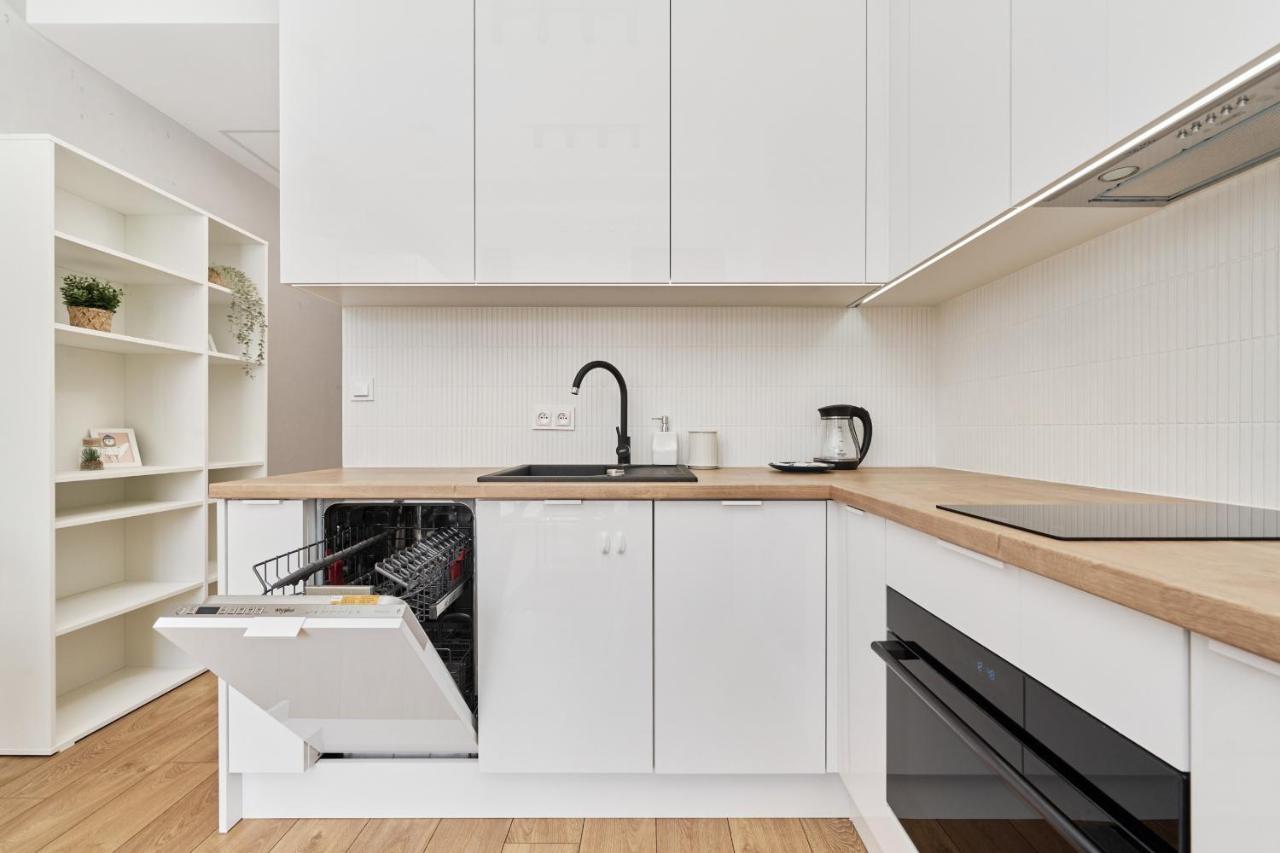 Apartment By The Oder River Wroclaw By Noclegi Renters Exterior foto